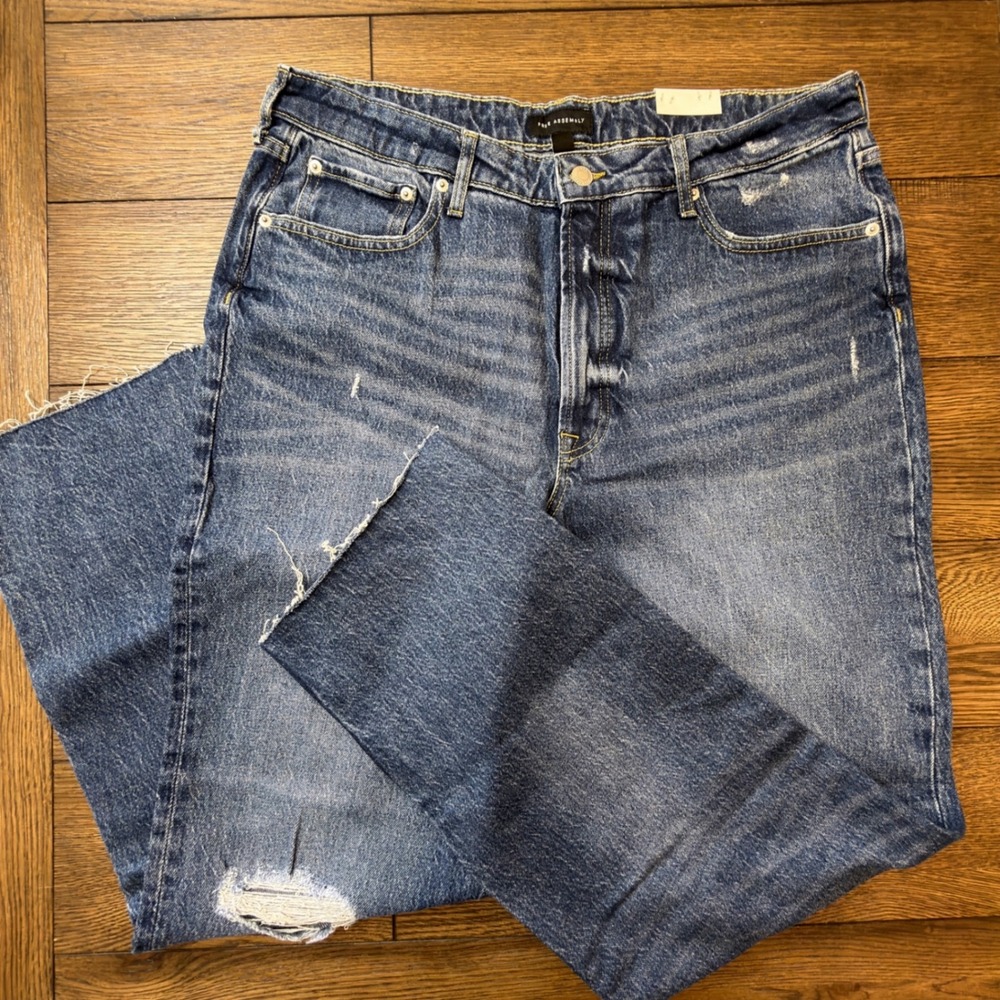Free Assembly Super High Rise Straight Distressed Jeans Size 16 Medium Wash